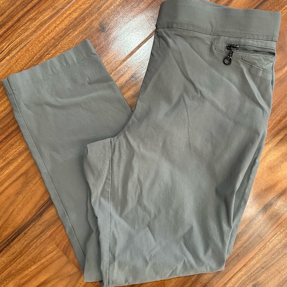 Madison Men's Gray Stretch Chinos with Zip Pocket